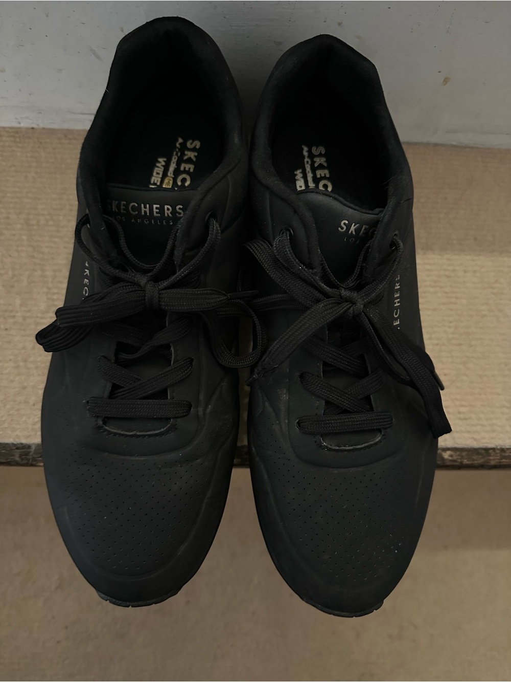 Skechers Black Wide Fit Memory Foam Sneaker -Size 11